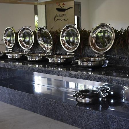 Shilpi Hill Resort Saputara Ngoại thất bức ảnh