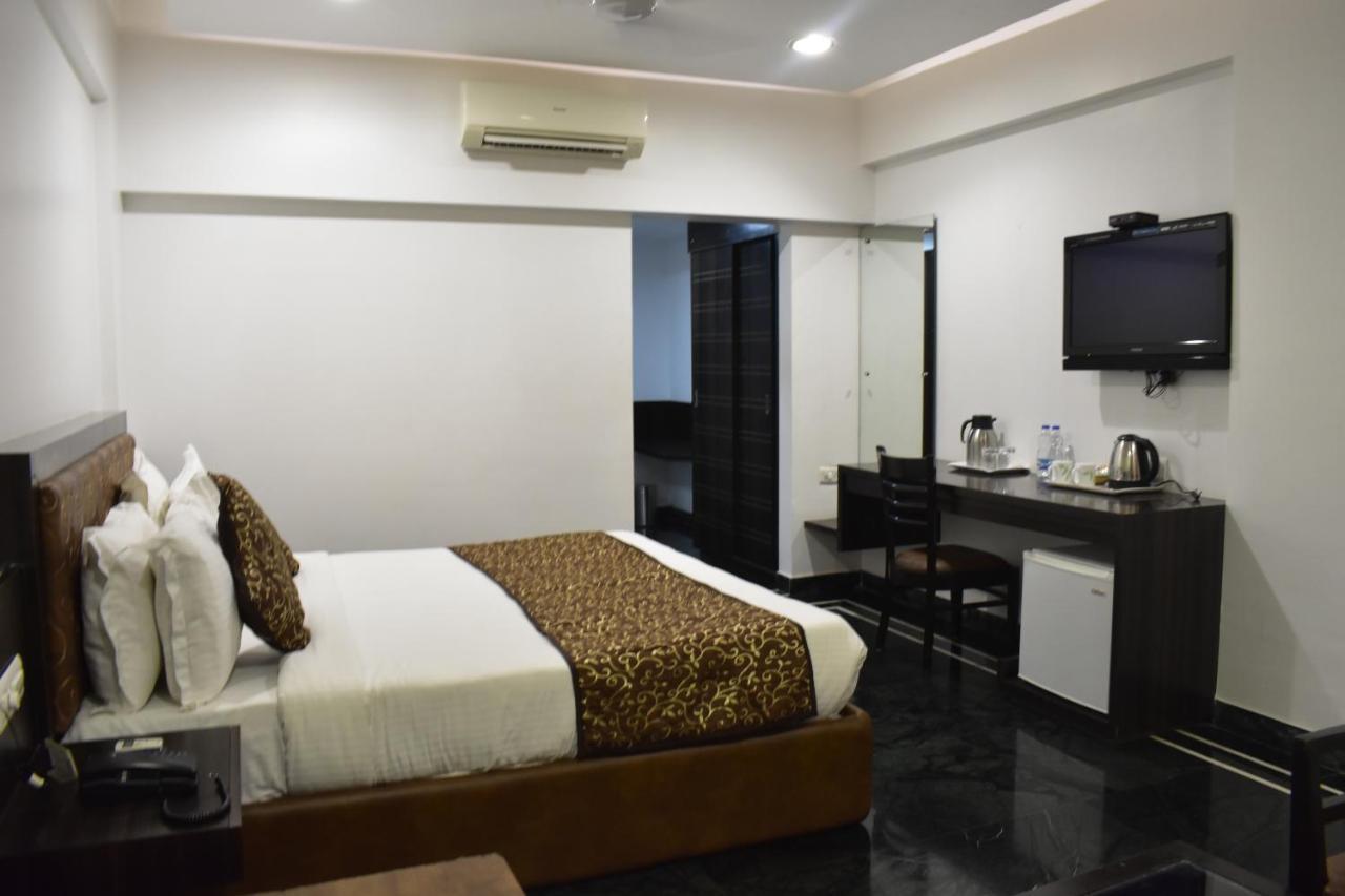 Shilpi Hill Resort Saputara Ngoại thất bức ảnh