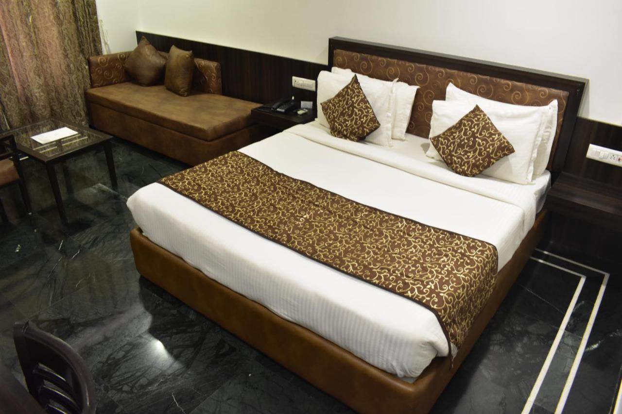Shilpi Hill Resort Saputara Ngoại thất bức ảnh
