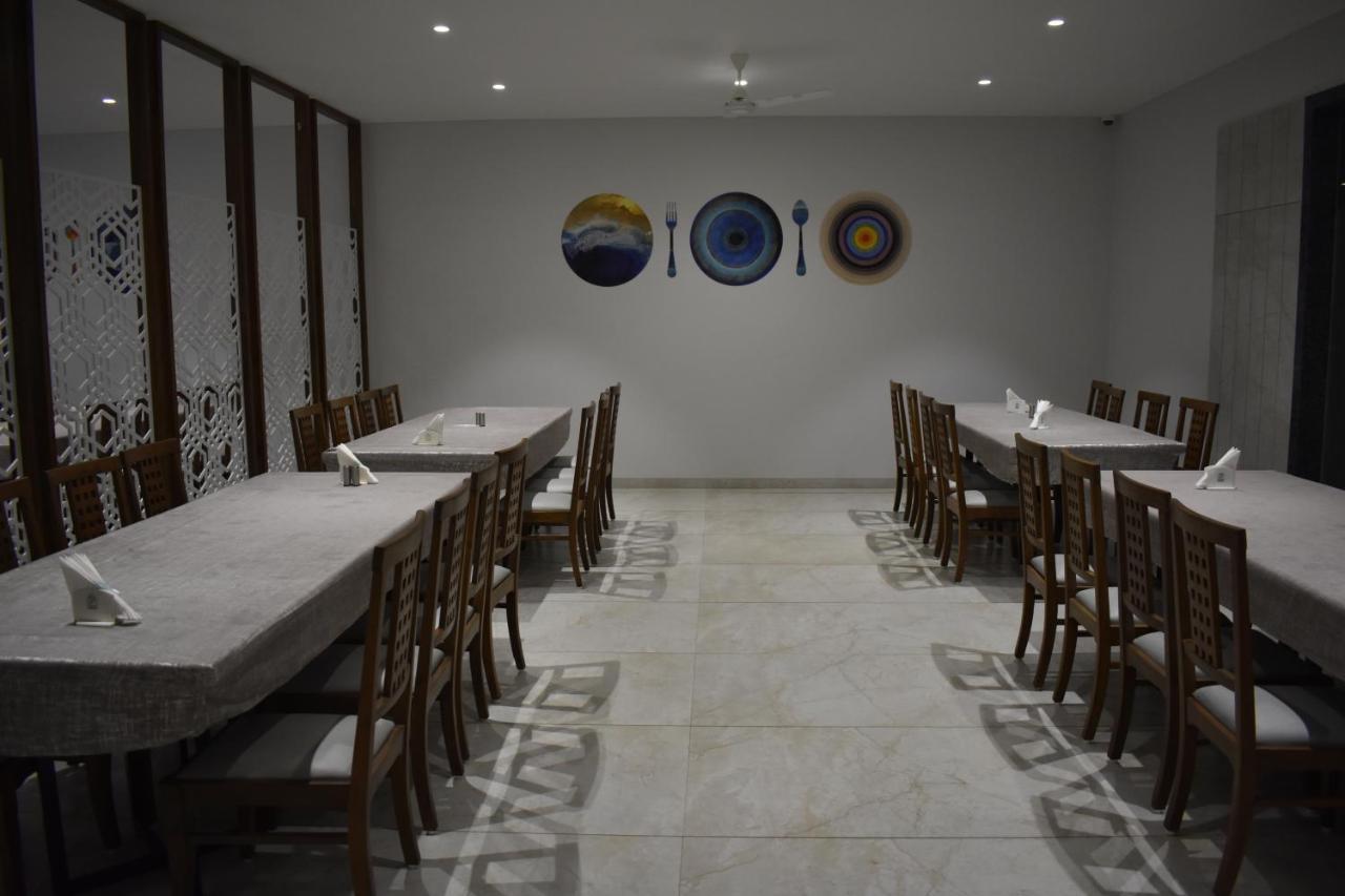 Shilpi Hill Resort Saputara Ngoại thất bức ảnh