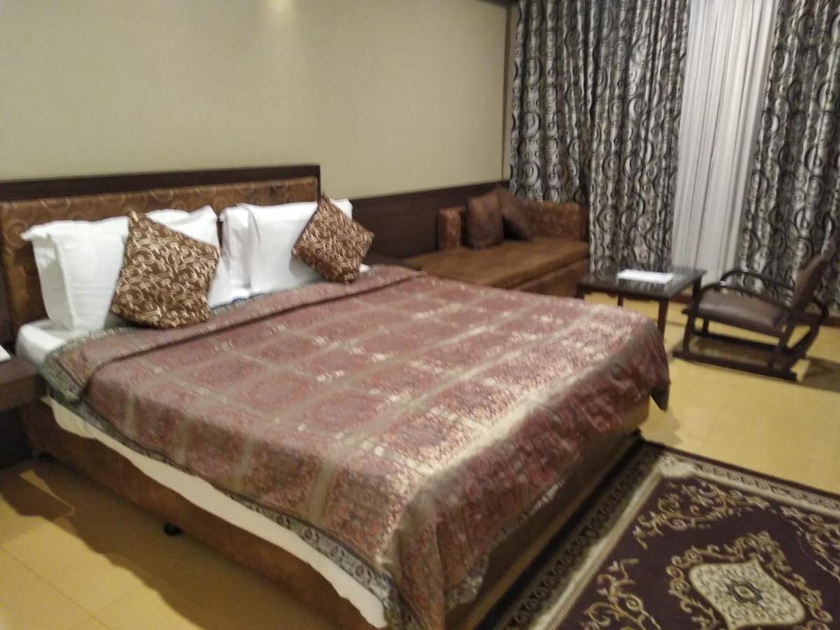 Shilpi Hill Resort Saputara Ngoại thất bức ảnh
