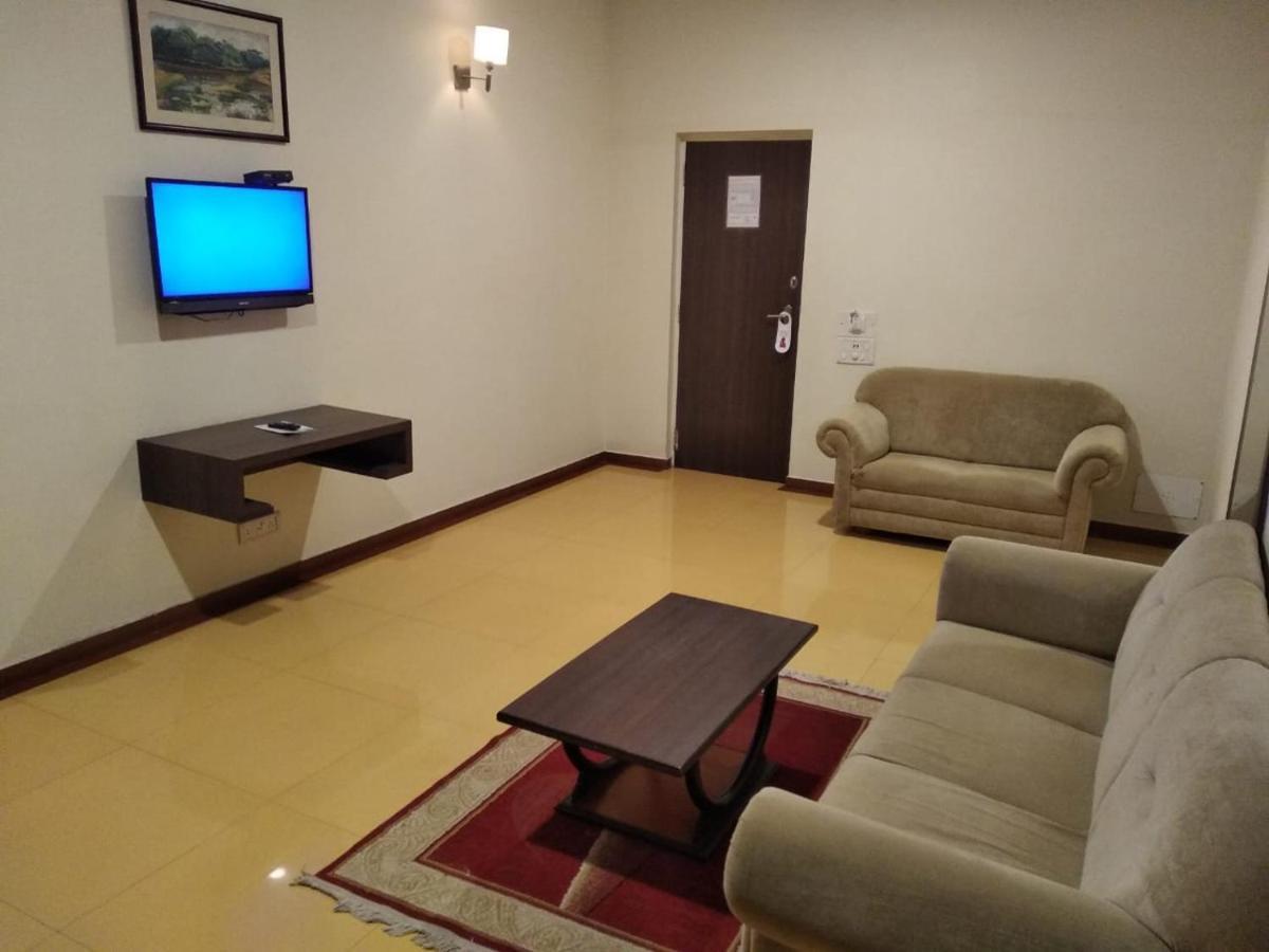 Shilpi Hill Resort Saputara Ngoại thất bức ảnh