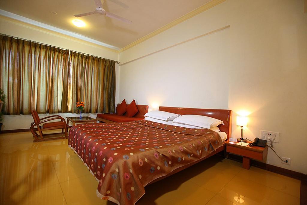 Shilpi Hill Resort Saputara Phòng bức ảnh